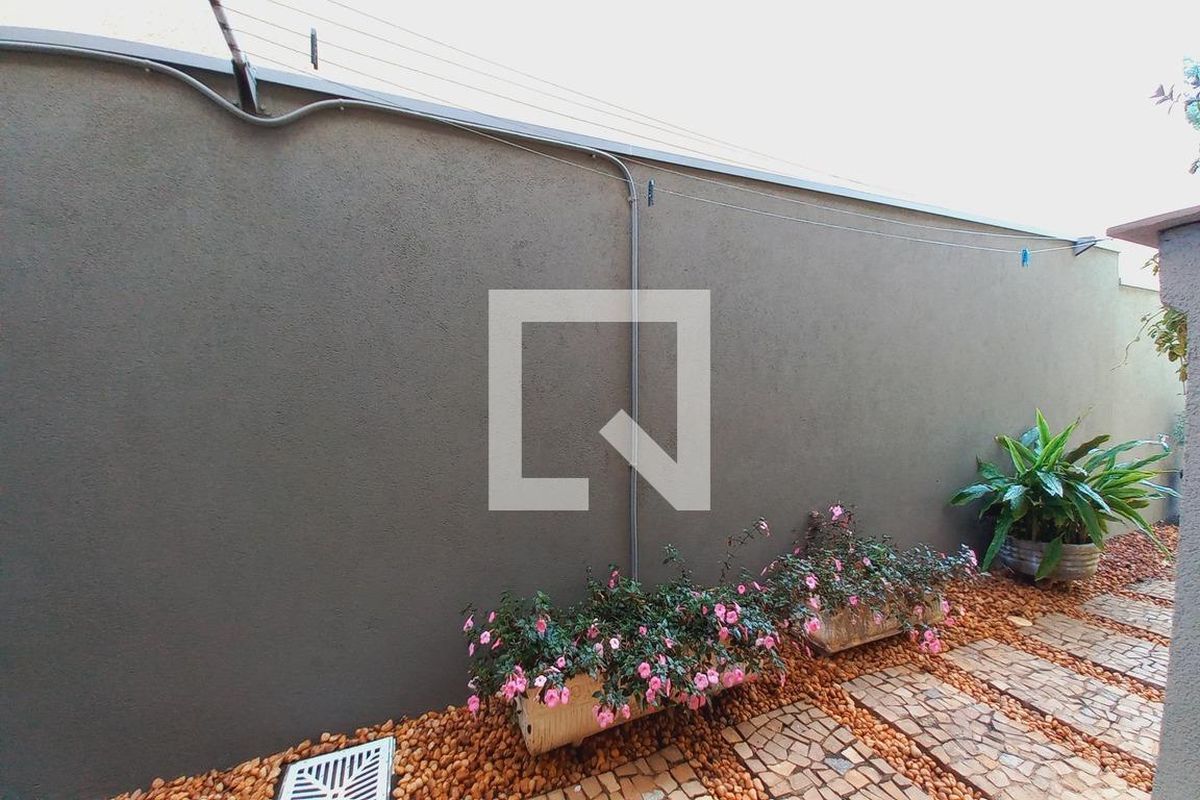 Casa à Venda - Swiss Park, 5 Quartos,  325 m2 em , Campinas - sp | SoloBR