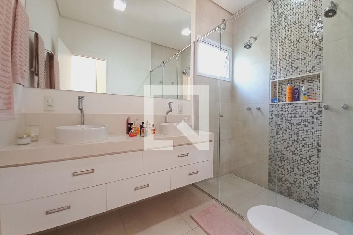 Casa à Venda - Swiss Park, 5 Quartos,  325 m2 em , Campinas - sp | SoloBR