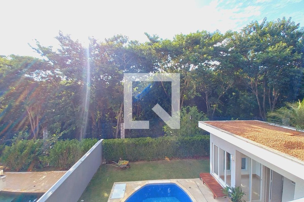 Casa à Venda - Swiss Park, 5 Quartos,  325 m2 em , Campinas - sp | SoloBR