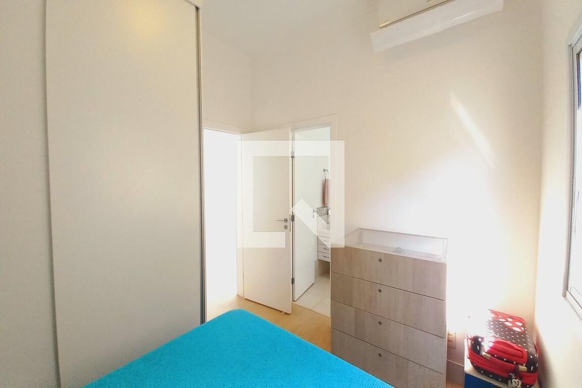 Casa à Venda - Swiss Park, 5 Quartos,  325 m2 em , Campinas - sp | SoloBR