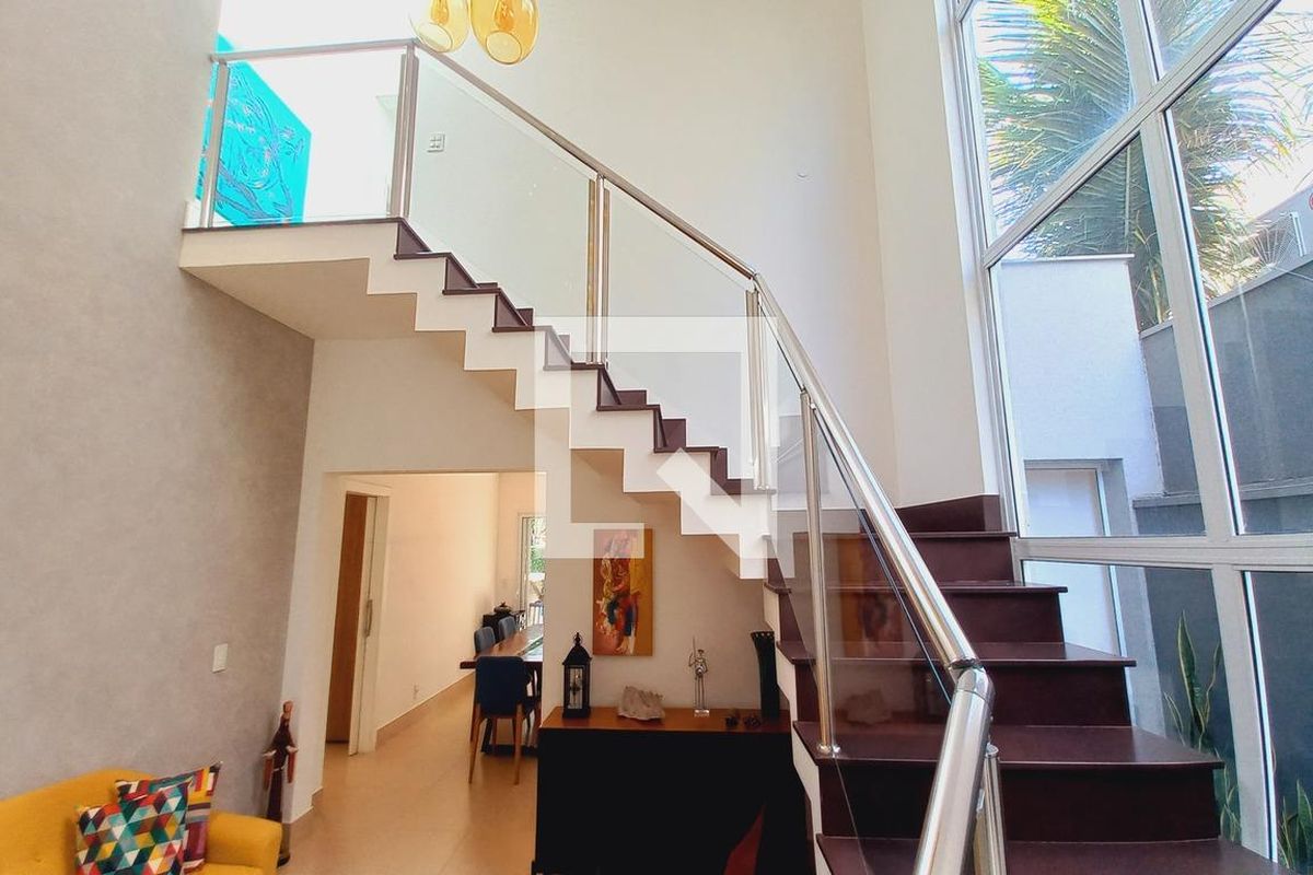 Casa à Venda - Swiss Park, 5 Quartos,  325 m2 em , Campinas - sp | SoloBR