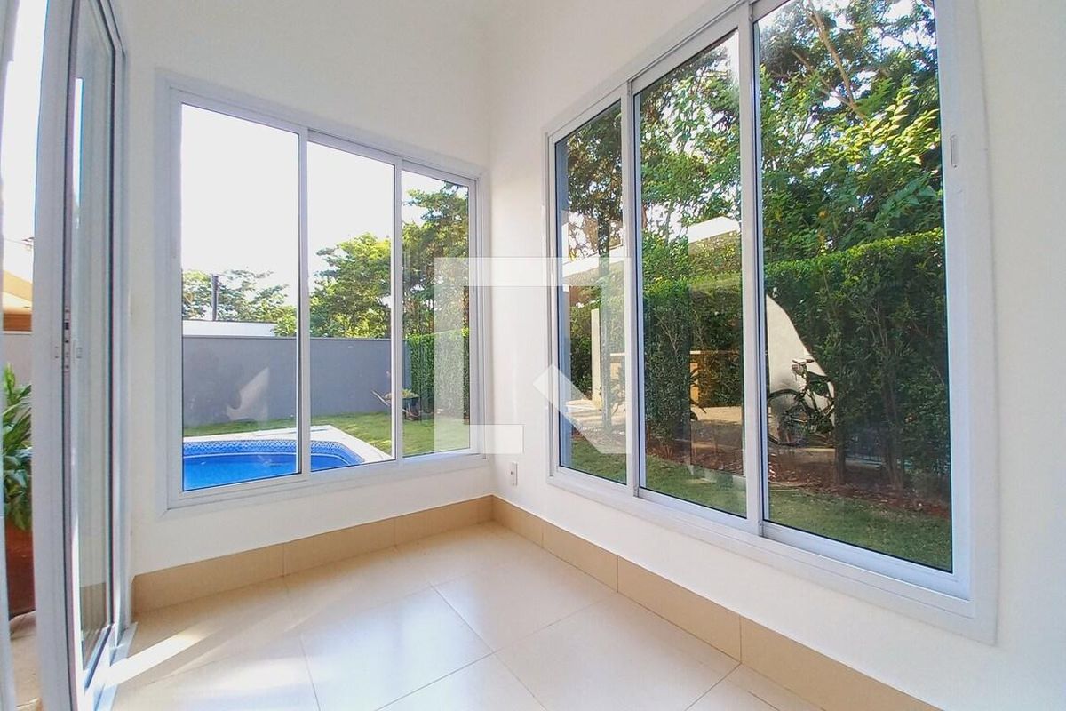 Casa à Venda - Swiss Park, 5 Quartos,  325 m2 em , Campinas - sp | SoloBR