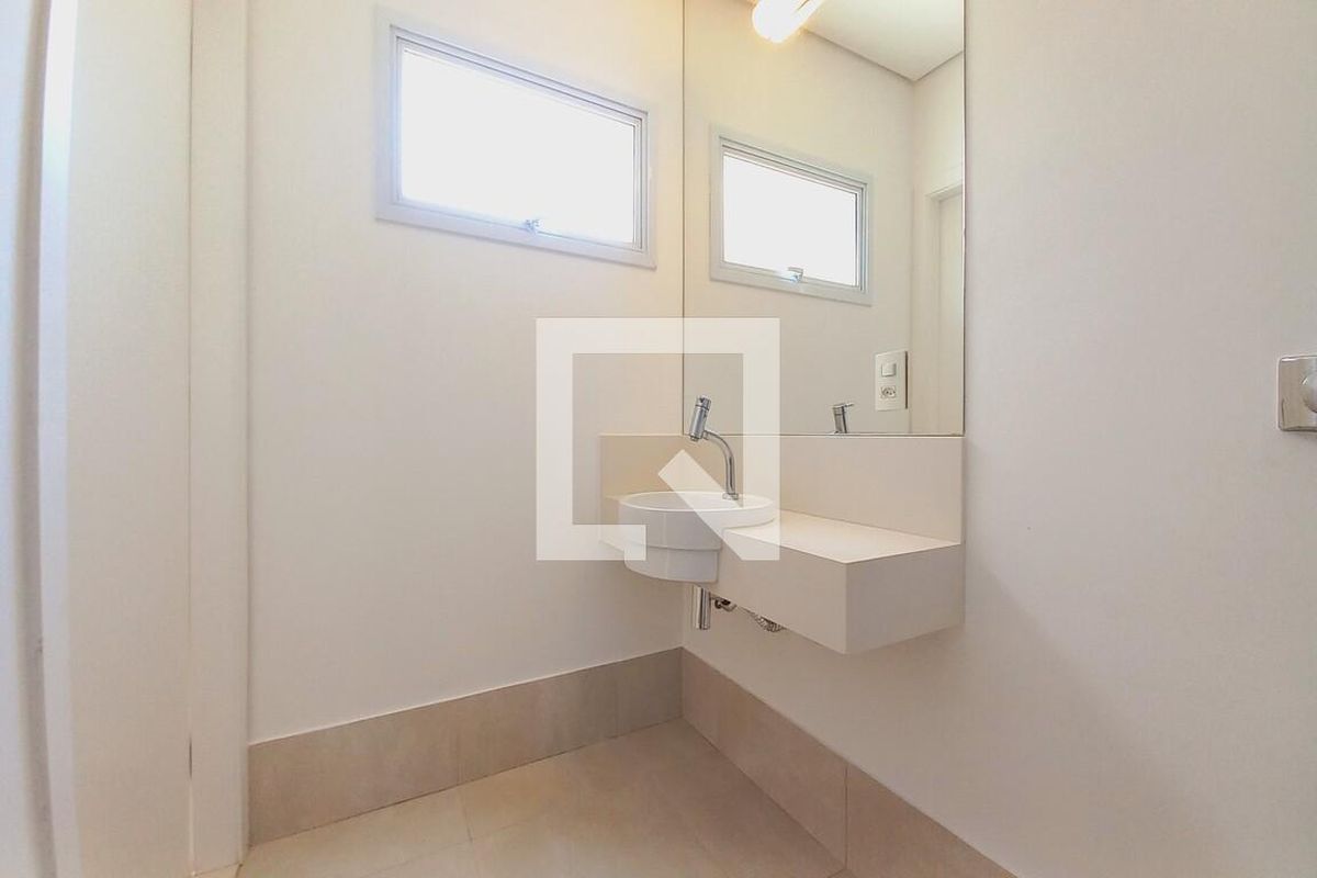 Casa à Venda - Swiss Park, 5 Quartos,  325 m2 em , Campinas - sp | SoloBR