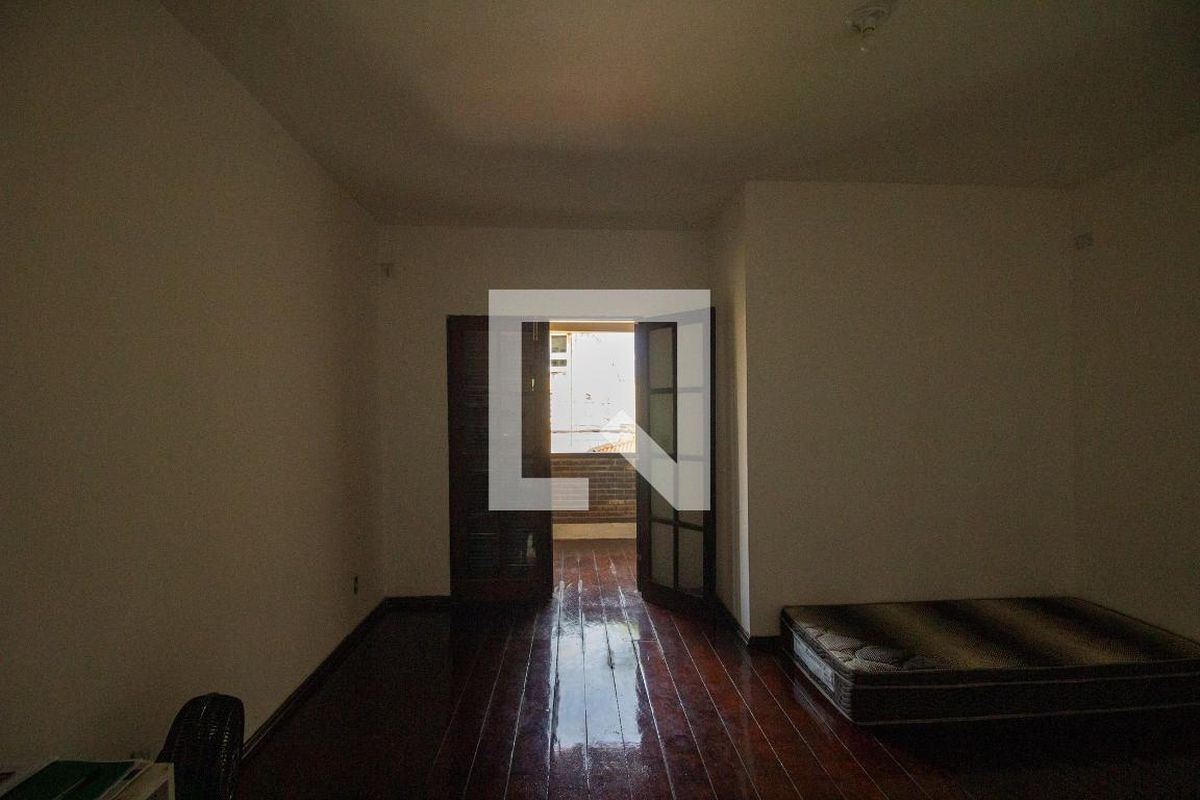 Casa, 4 quartos, 250 m² - Foto 42