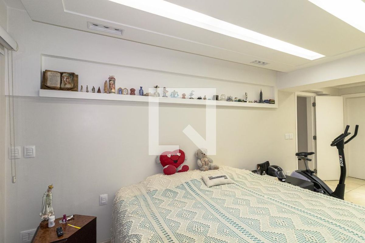 Apartamento, 4 quartos, 216 m² - Foto 40