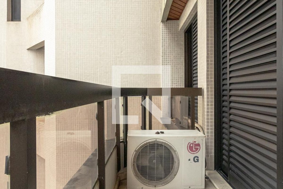 Apartamento, 4 quartos, 216 m² - Foto 44