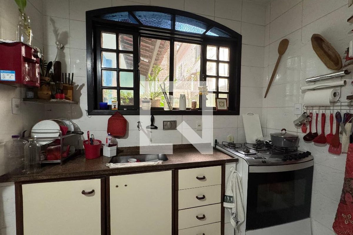 Casa, 4 quartos, 300 m² - Foto 64