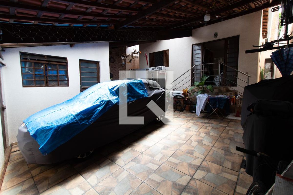Casa à Venda - Jardim Santana, 2 Quartos,  147 m2 em , Campinas - sp | SoloBR