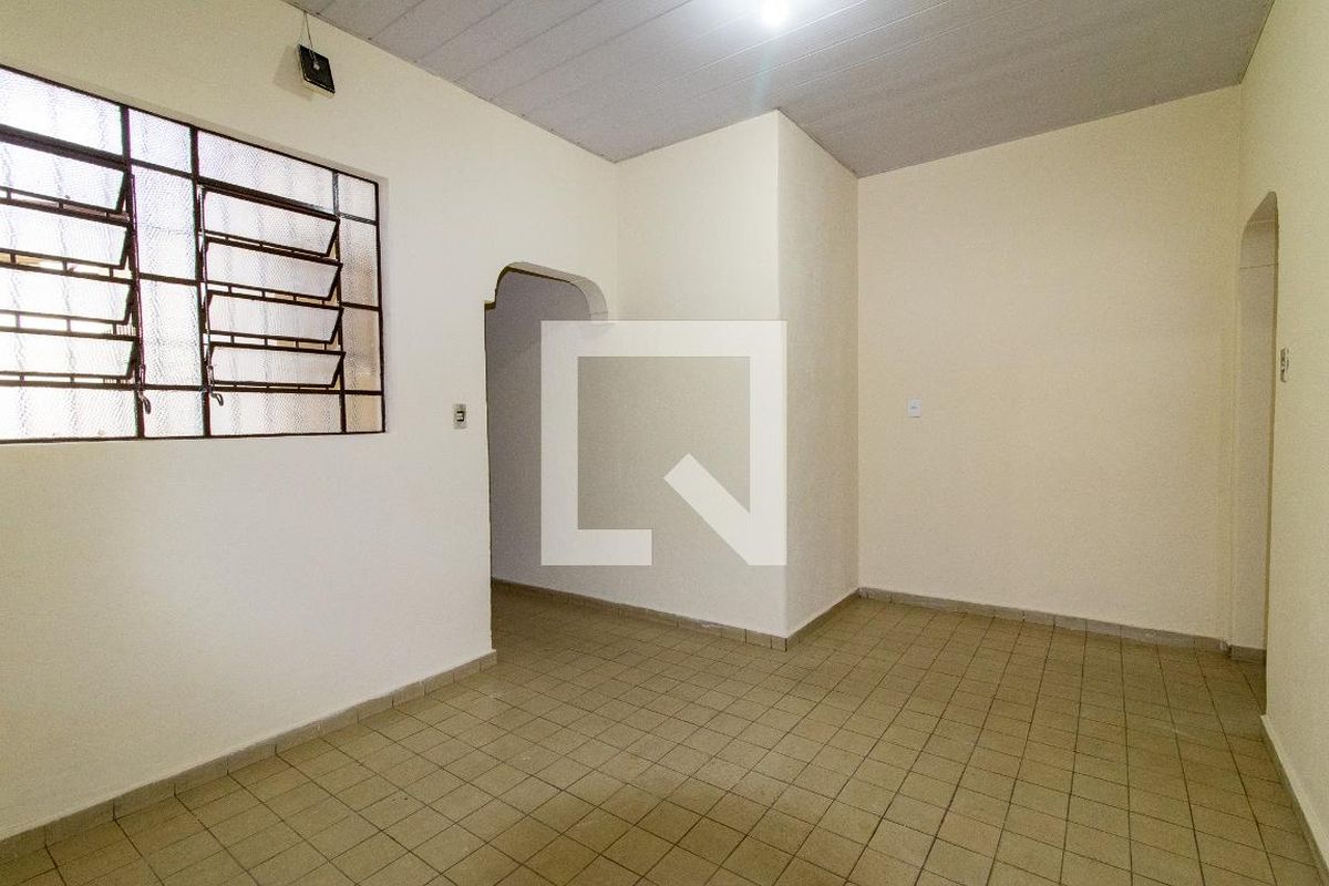 Casa à Venda - Taquaral, 2 Quartos,  250 m2 em , Campinas - sp | SoloBR