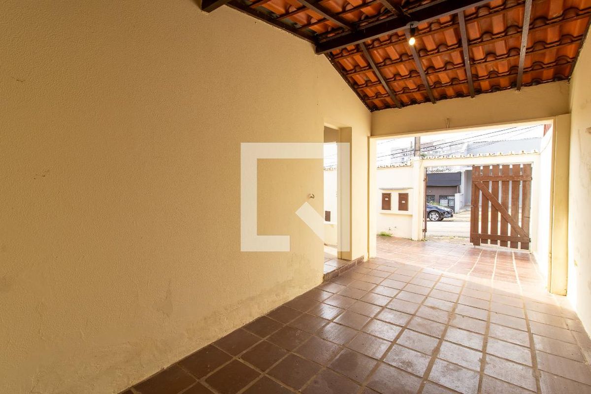 Casa à Venda - Taquaral, 2 Quartos,  250 m2 em , Campinas - sp | SoloBR
