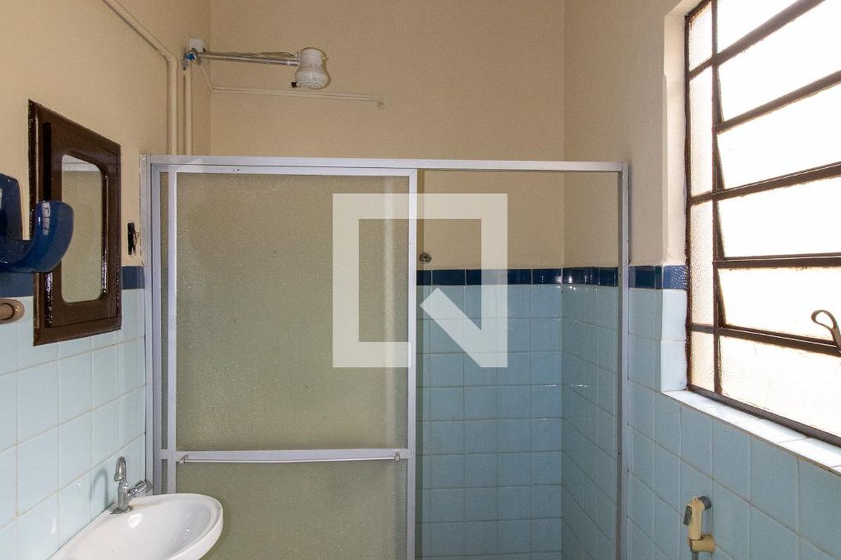 Casa à Venda - Taquaral, 2 Quartos,  250 m2 em , Campinas - sp | SoloBR