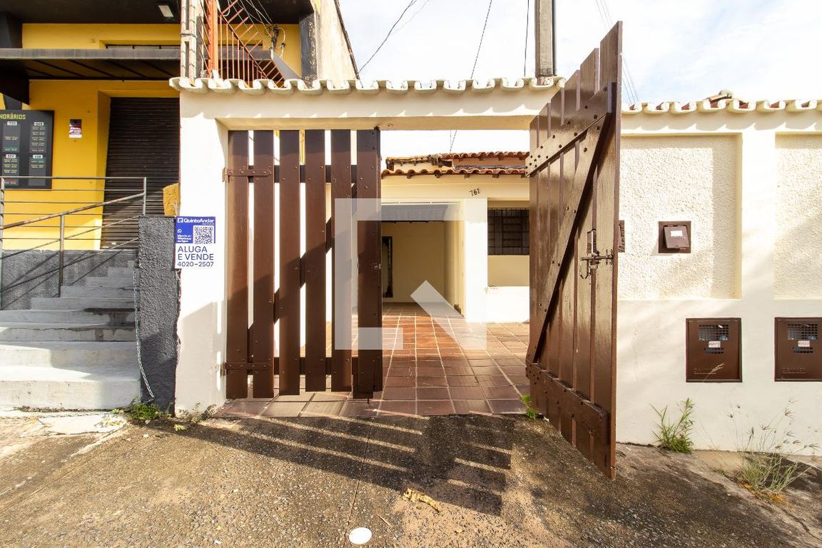 Casa à Venda - Taquaral, 2 Quartos,  250 m2 em , Campinas - sp | SoloBR