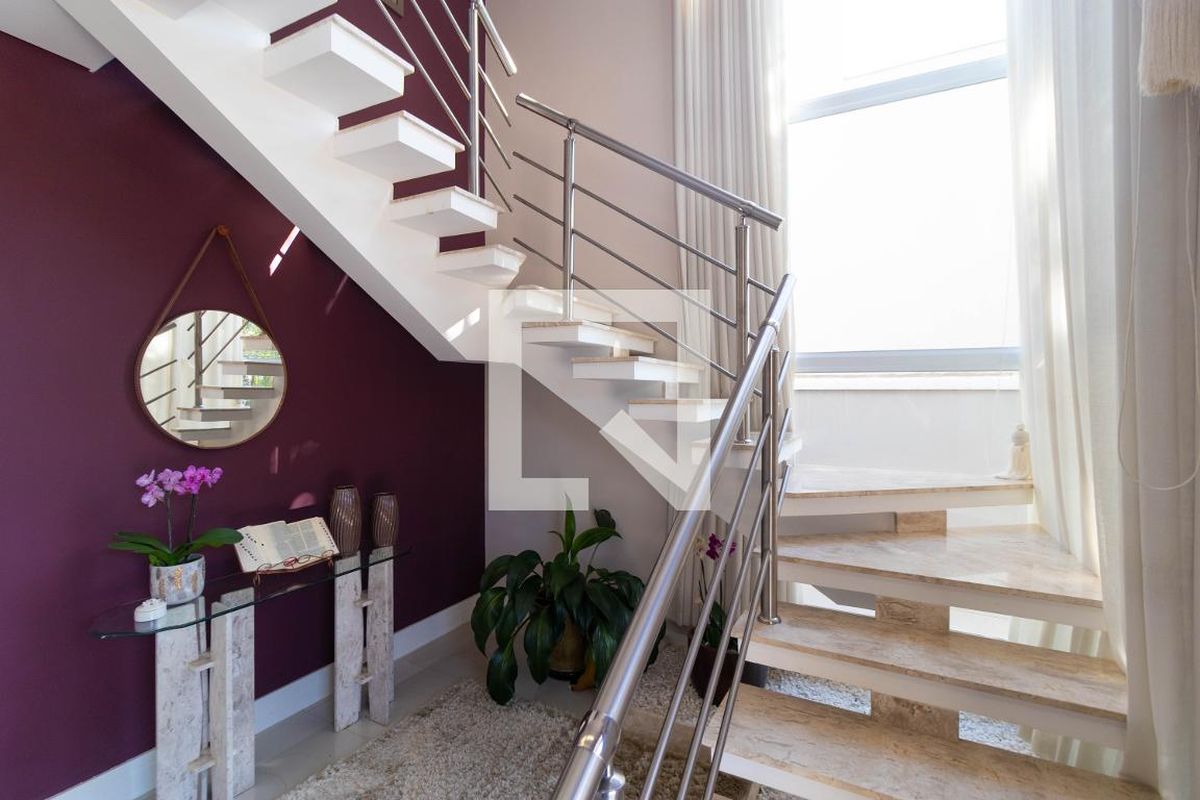 Casa à Venda - Swiss Park, 3 Quartos,  268 m2 em , Campinas - sp | SoloBR