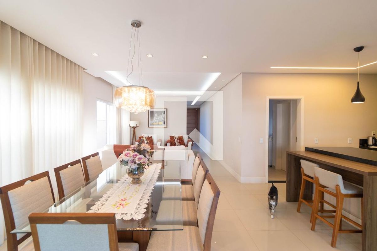 Casa à Venda - Swiss Park, 3 Quartos,  268 m2 em , Campinas - sp | SoloBR