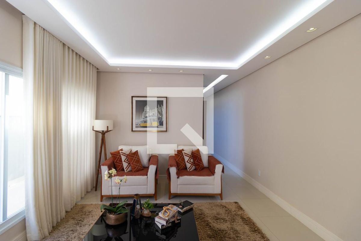 Casa à Venda - Swiss Park, 3 Quartos,  268 m2 em , Campinas - sp | SoloBR