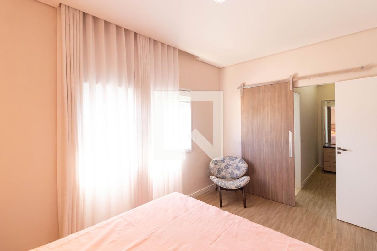 Casa à Venda - Swiss Park, 3 Quartos,  268 m2 em , Campinas - sp | SoloBR