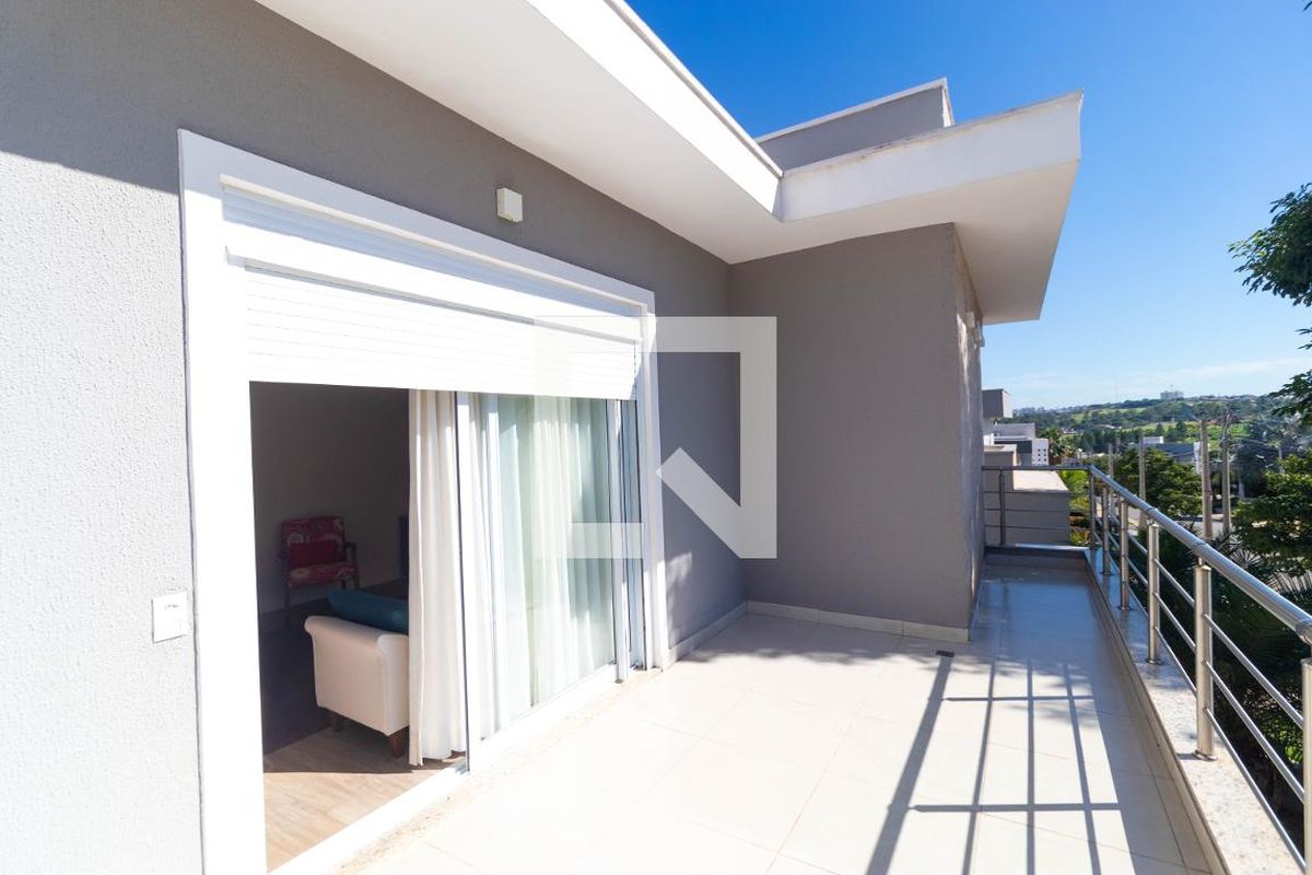 Casa à Venda - Swiss Park, 3 Quartos,  268 m2 em , Campinas - sp | SoloBR