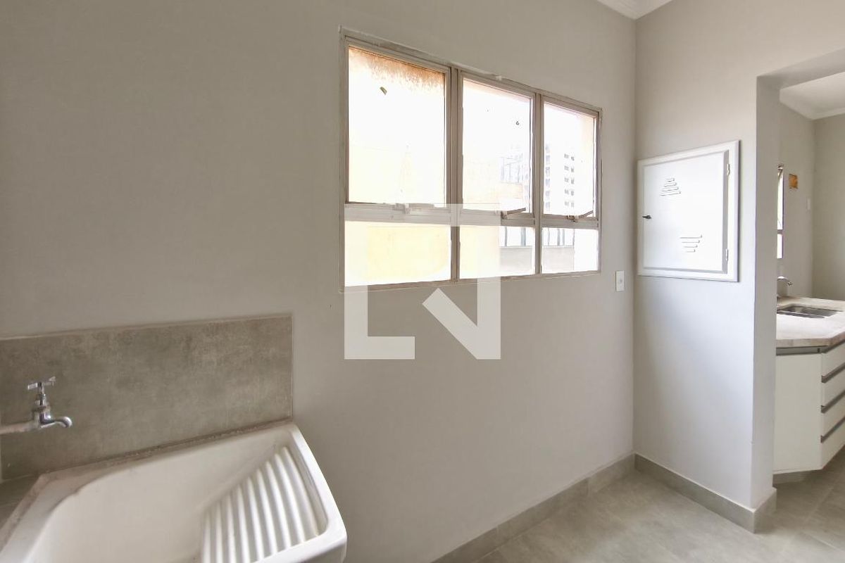 Apartamento à Venda - Cambuí, 2 Quartos,  100 m2 em , Campinas - sp | SoloBR