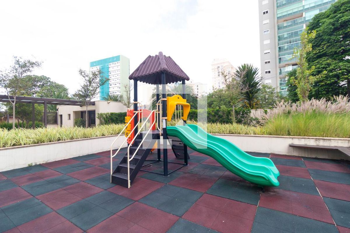 Apartamento à Venda - Cambuí, 3 Quartos,  213 m2 em , Campinas - sp | SoloBR