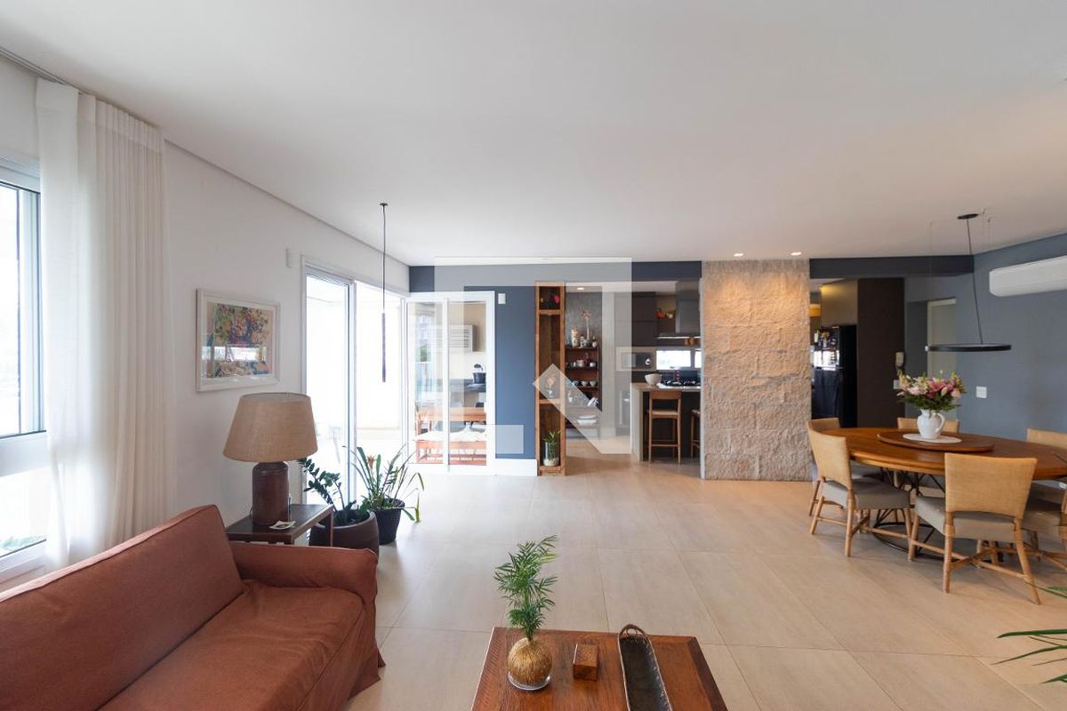 Apartamento à Venda - Cambuí, 3 Quartos,  213 m2 em , Campinas - sp | SoloBR