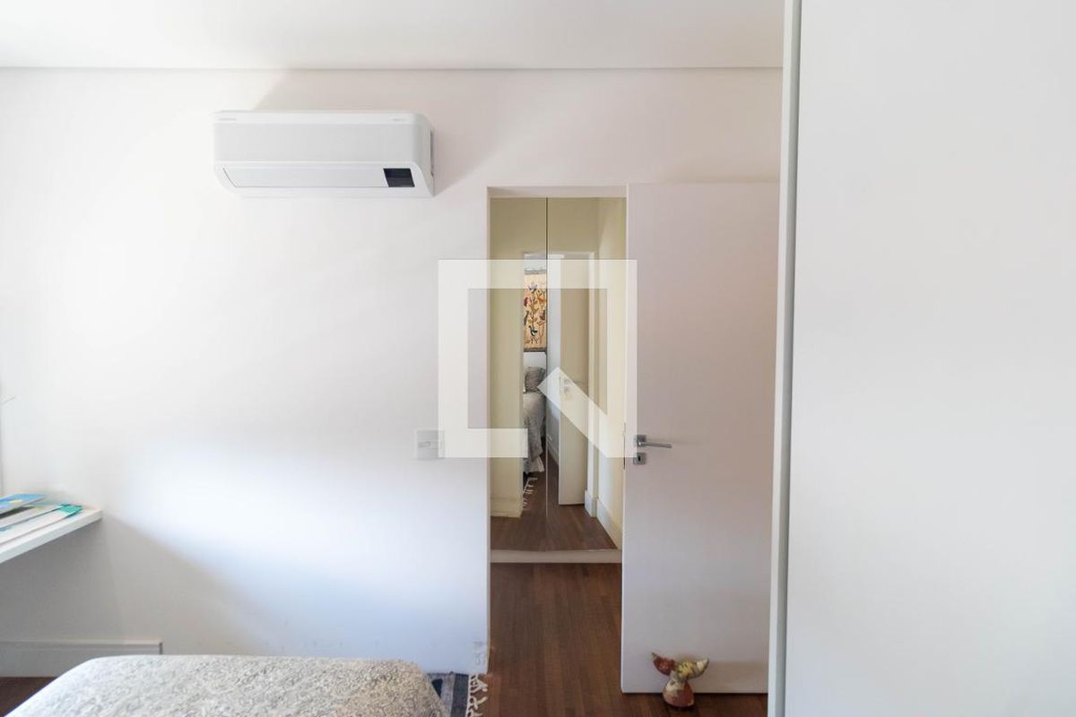 Apartamento à Venda - Cambuí, 3 Quartos,  213 m2 em , Campinas - sp | SoloBR