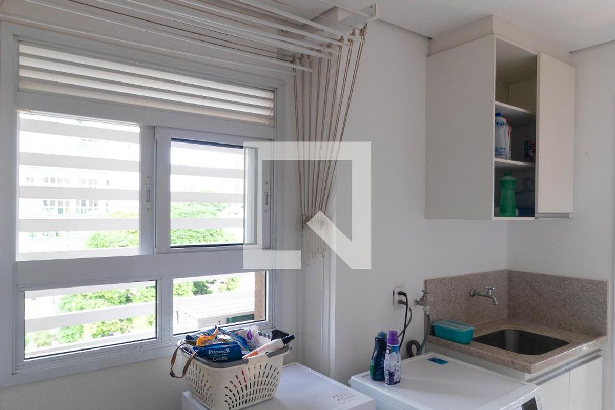 Apartamento à Venda - Cambuí, 3 Quartos,  213 m2 em , Campinas - sp | SoloBR