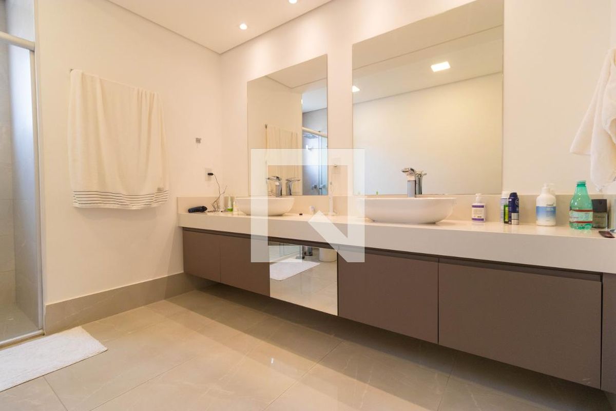 Apartamento à Venda - Cambuí, 3 Quartos,  213 m2 em , Campinas - sp | SoloBR