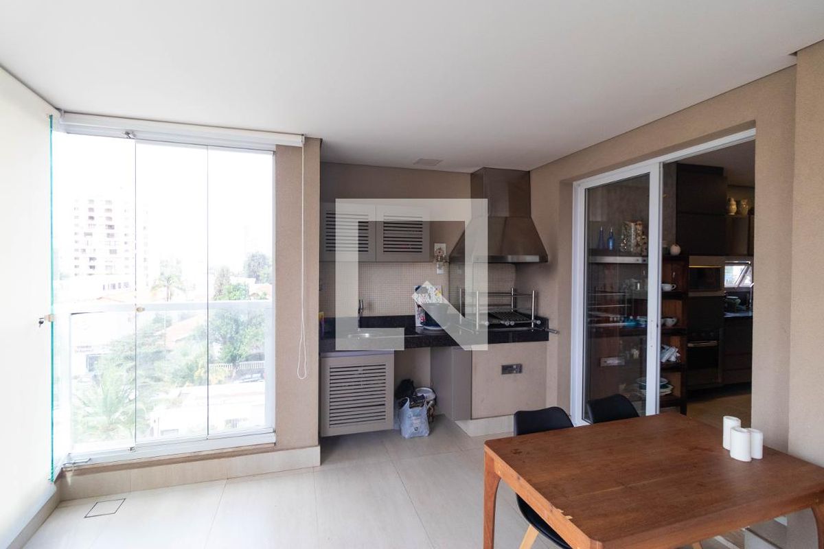 Apartamento à Venda - Cambuí, 3 Quartos,  213 m2 em , Campinas - sp | SoloBR
