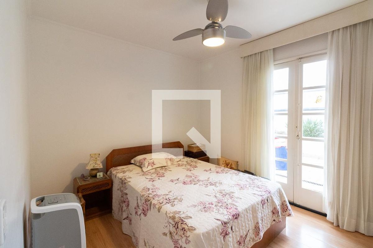 Casa, 3 quartos, 220 m² - Foto 28