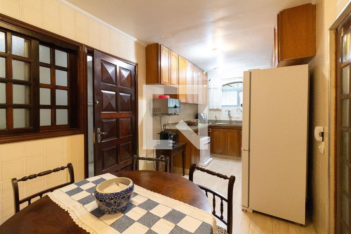 Casa, 3 quartos, 220 m² - Foto 52