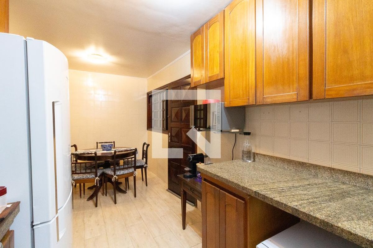 Casa, 3 quartos, 220 m² - Foto 58