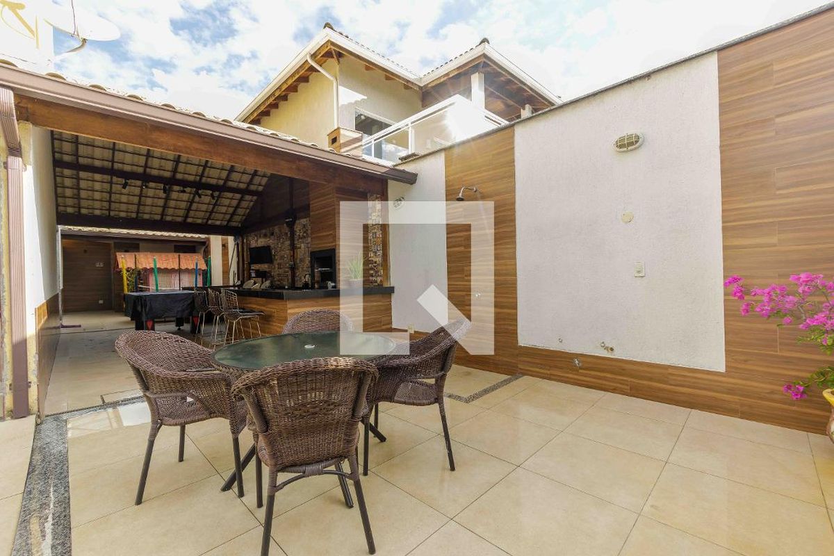 Casa, 4 quartos, 215 m² - Foto 26