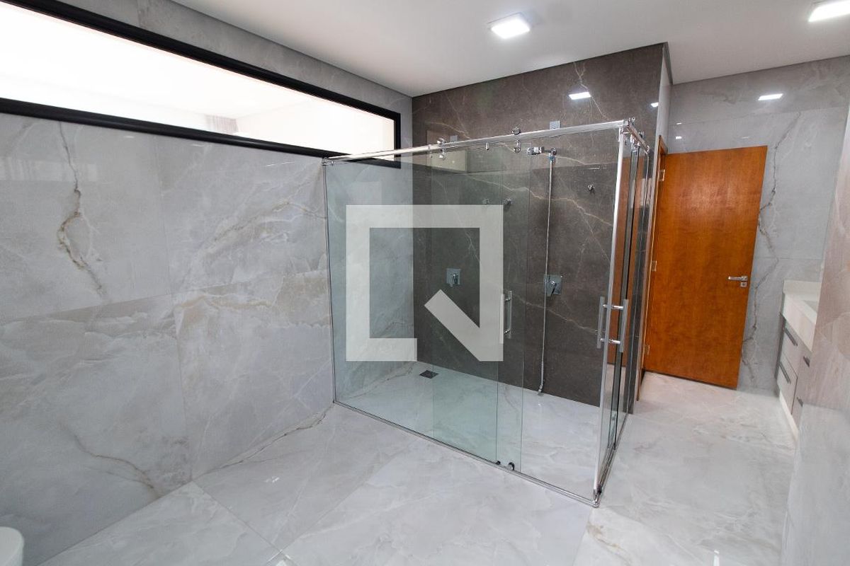 Casa à Venda - Lot. Alphaville Campinas, 4 Quartos,  531 m2 em , Campinas - sp | SoloBR