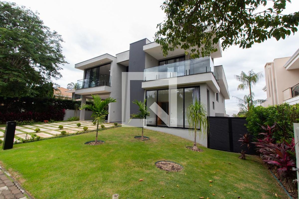 Casa à Venda - Lot. Alphaville Campinas, 4 Quartos,  531 m2 em , Campinas - sp | SoloBR