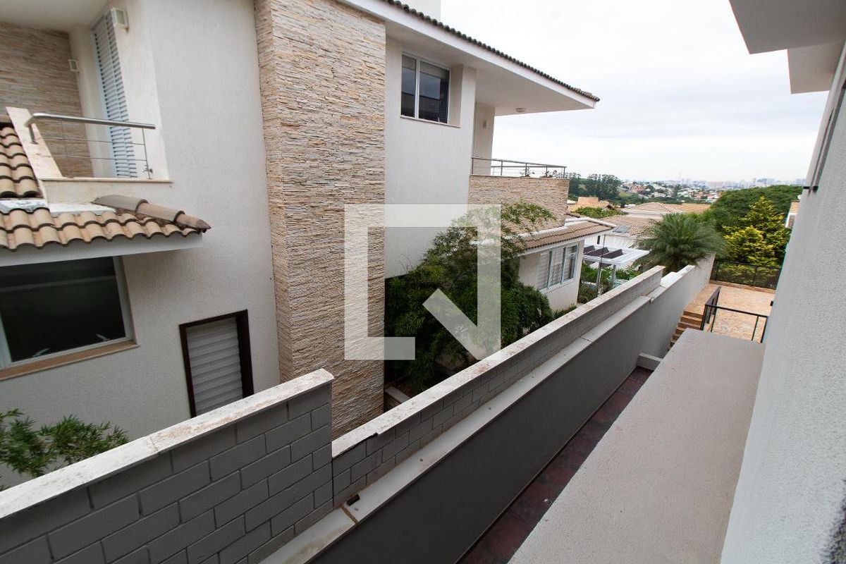 Casa à Venda - Lot. Alphaville Campinas, 4 Quartos,  531 m2 em , Campinas - sp | SoloBR