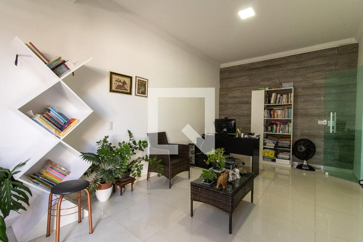 Casa à Venda - Jardim Flamboyant, 3 Quartos,  240 m2 em , Campinas - sp | SoloBR