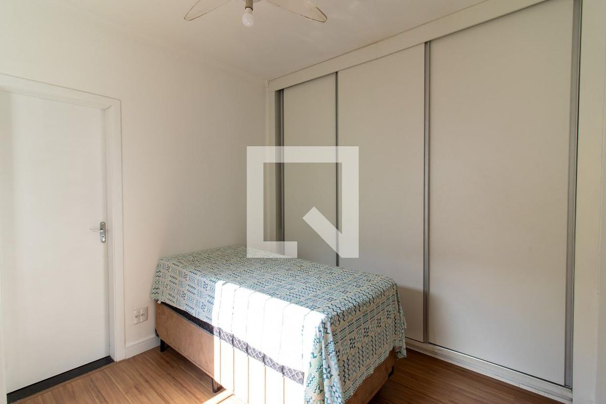 Casa à Venda - Jardim Flamboyant, 3 Quartos,  240 m2 em , Campinas - sp | SoloBR