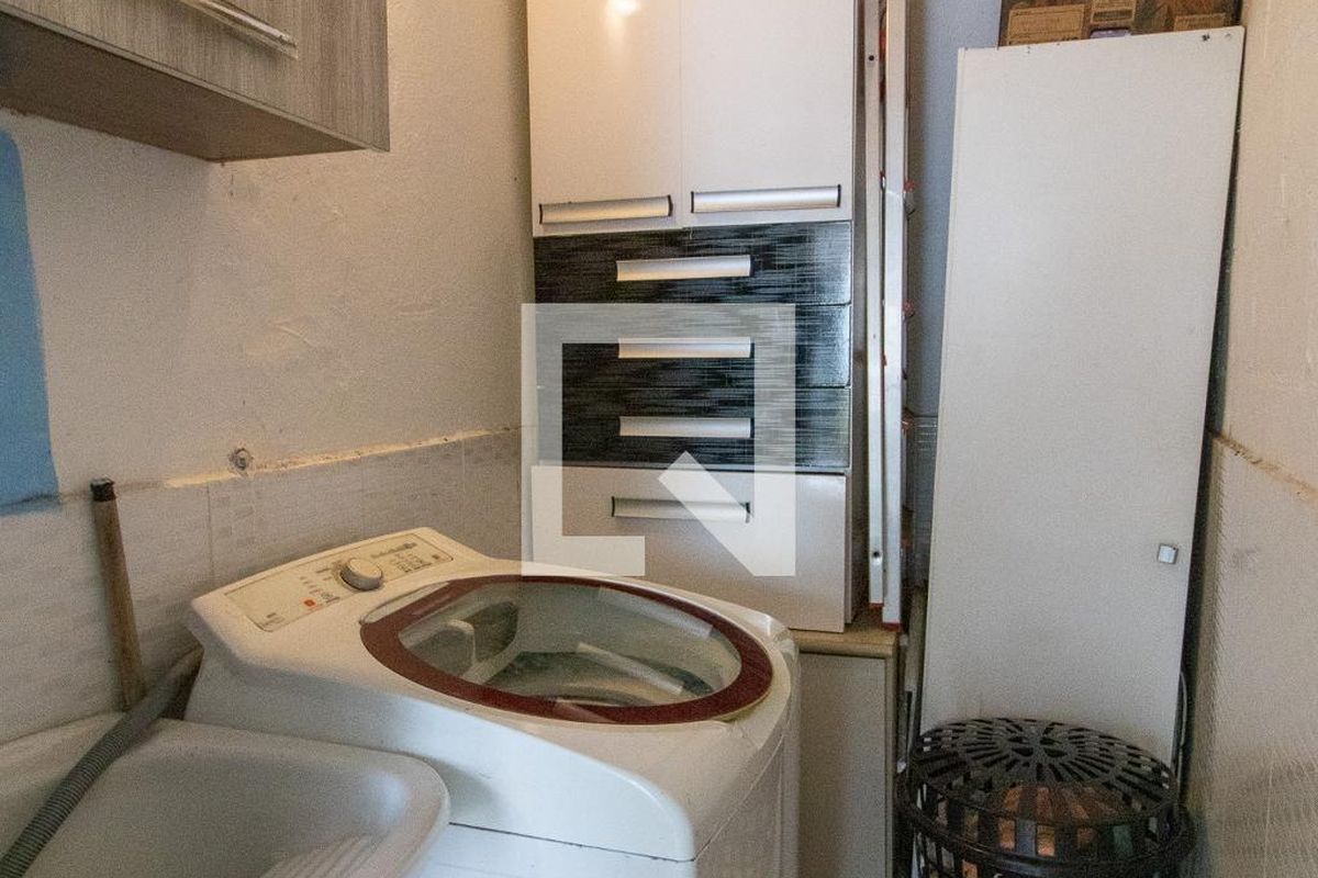 Casa à Venda - Jardim Flamboyant, 3 Quartos,  240 m2 em , Campinas - sp | SoloBR
