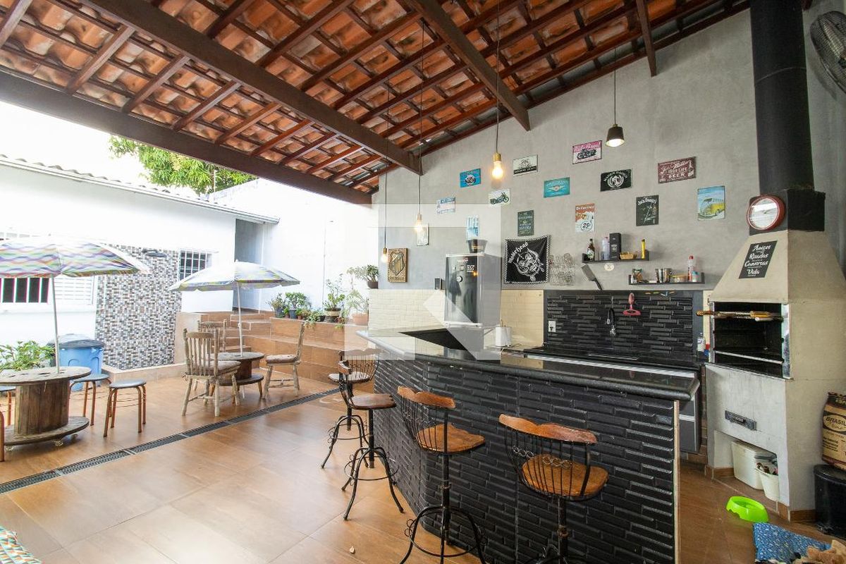 Casa à Venda - Jardim Flamboyant, 3 Quartos,  240 m2 em , Campinas - sp | SoloBR