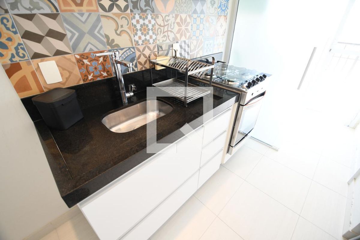 Apartamento à Venda - Cambuí, 1 Quarto,  45 m2 em , Campinas - sp | SoloBR