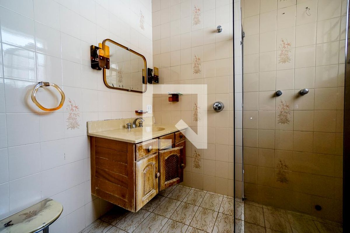 Casa, 3 quartos, 251 m² - Foto 54