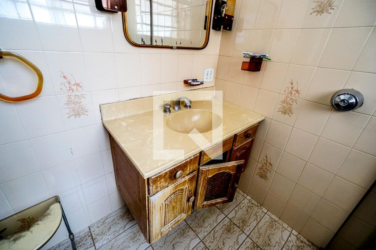 Casa, 3 quartos, 251 m² - Foto 56