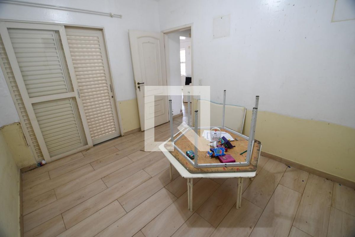 Casa à Venda - Mansões Santo Antônio, 3 Quartos,  400 m2 em , Campinas - sp | SoloBR