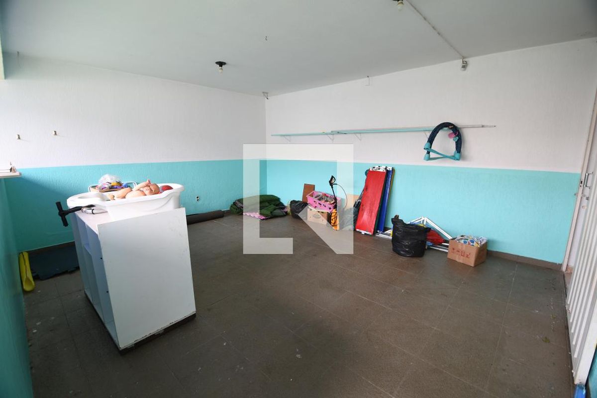 Casa à Venda - Mansões Santo Antônio, 3 Quartos,  400 m2 em , Campinas - sp | SoloBR
