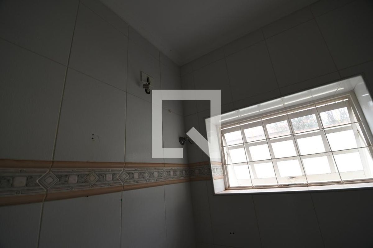 Casa à Venda - Mansões Santo Antônio, 3 Quartos,  400 m2 em , Campinas - sp | SoloBR