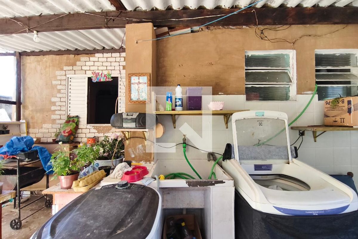 Casa à Venda - Jardim do Lago, 3 Quartos,  300 m2 em , Campinas - sp | SoloBR