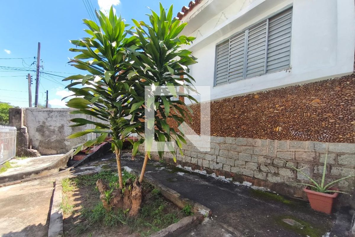 Casa à Venda - Jardim do Lago, 3 Quartos,  300 m2 em , Campinas - sp | SoloBR
