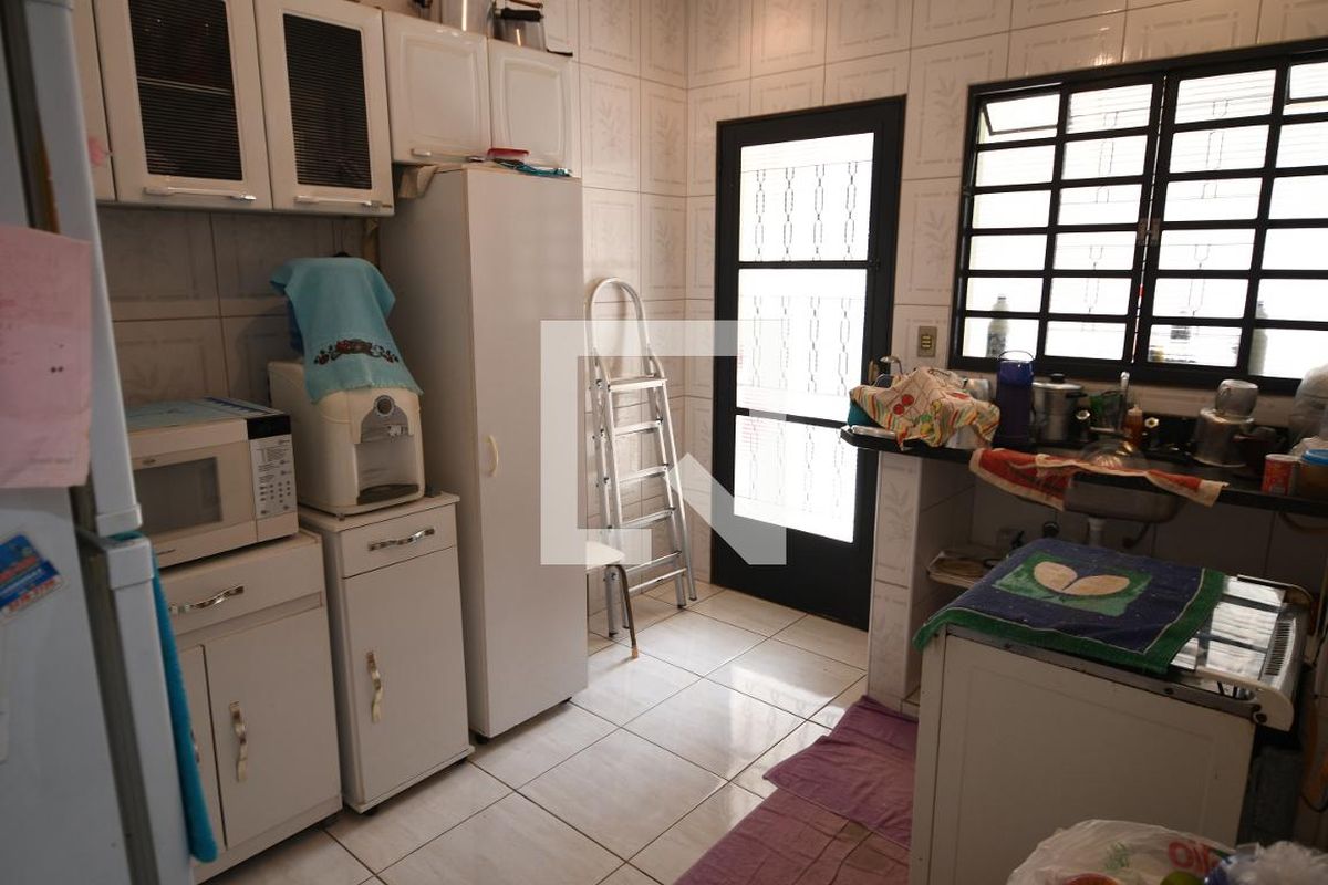 Casa à Venda - Jardim Santana, 2 Quartos,  80 m2 em , Campinas - sp | SoloBR