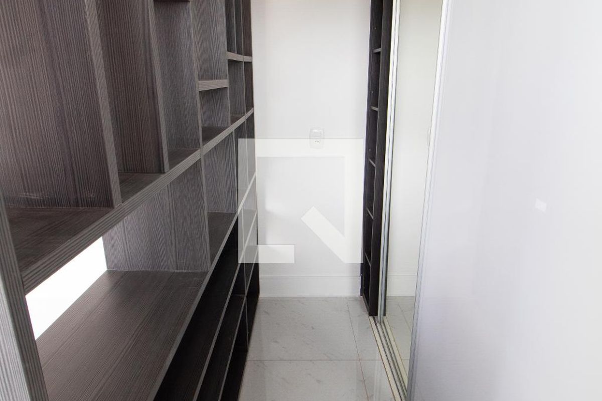 Apartamento à Venda - Vila Brandina, 4 Quartos,  256 m2 em , Campinas - sp | SoloBR