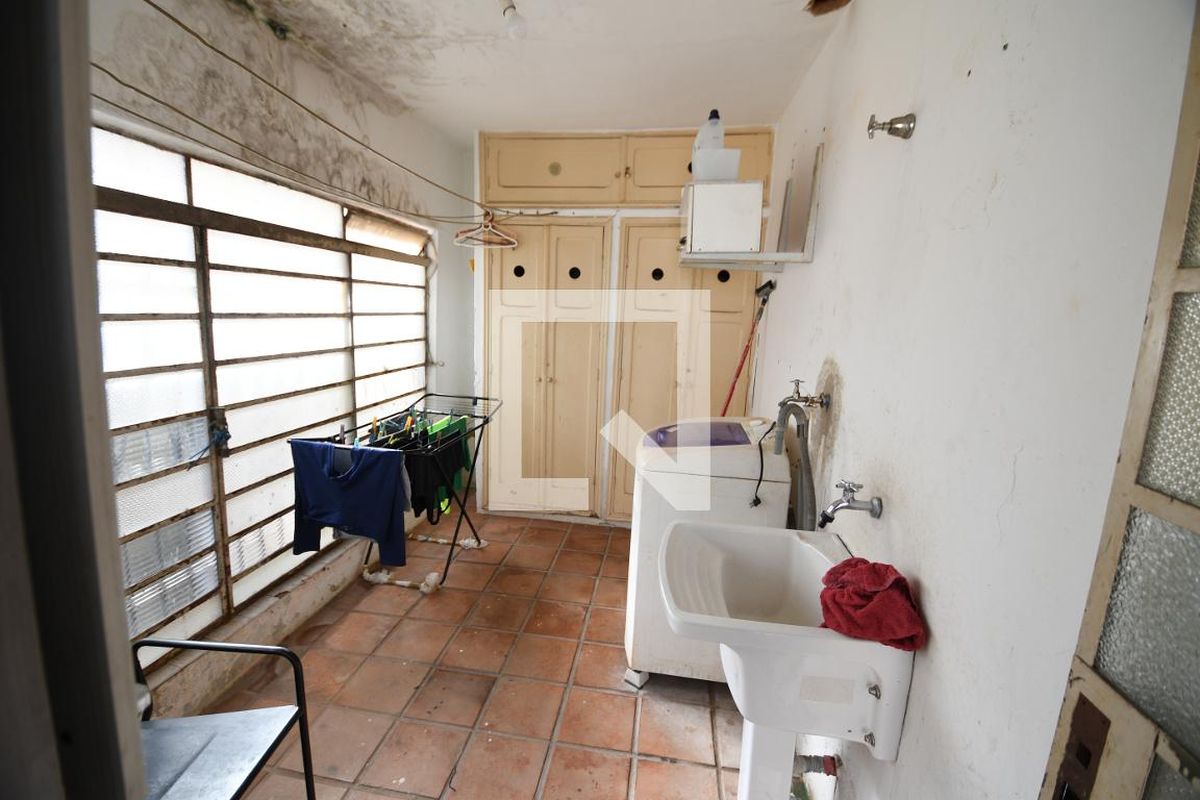 Casa à Venda - Guanabara, 4 Quartos,  285 m2 em , Campinas - sp | SoloBR